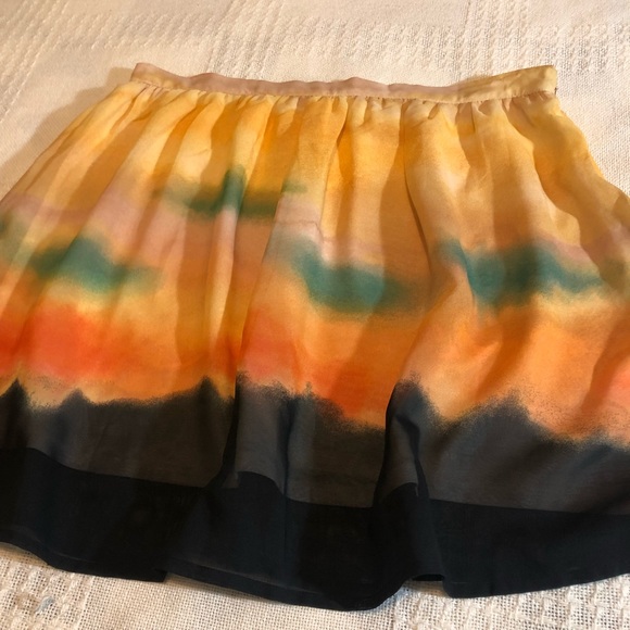 Beautiful women’s summer skirt! - Picture 5 of 11